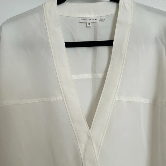 Good American Women's Long Sleeve V-Neck Cross Front Bodysuit Ivory Size 2 - Picture 2 of 7